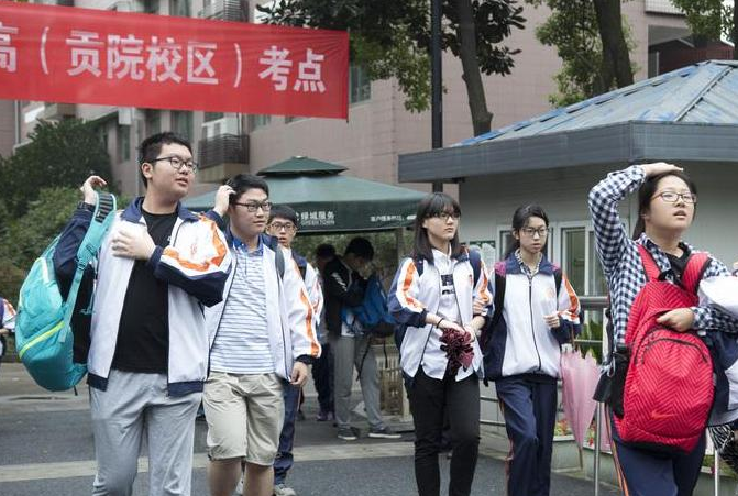 新高考赋分制下，卷面8分赋了67分，等级赋分制度是否真的公平？