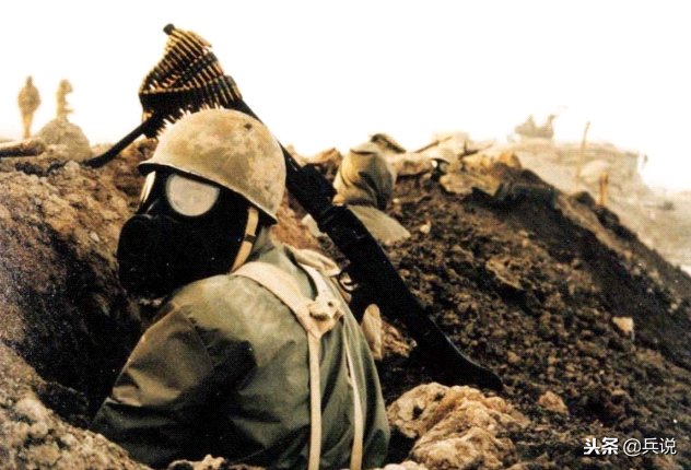 伊朗战争(残酷两伊战争：伊朗组建“童子军”踩雷，称“必要牺牲”)