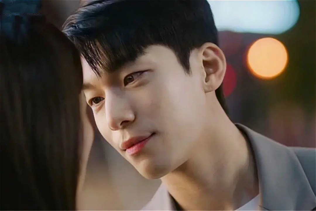 韩国电视剧《再次十八岁》:男主角用全盛期的身体挽回妻子,家庭