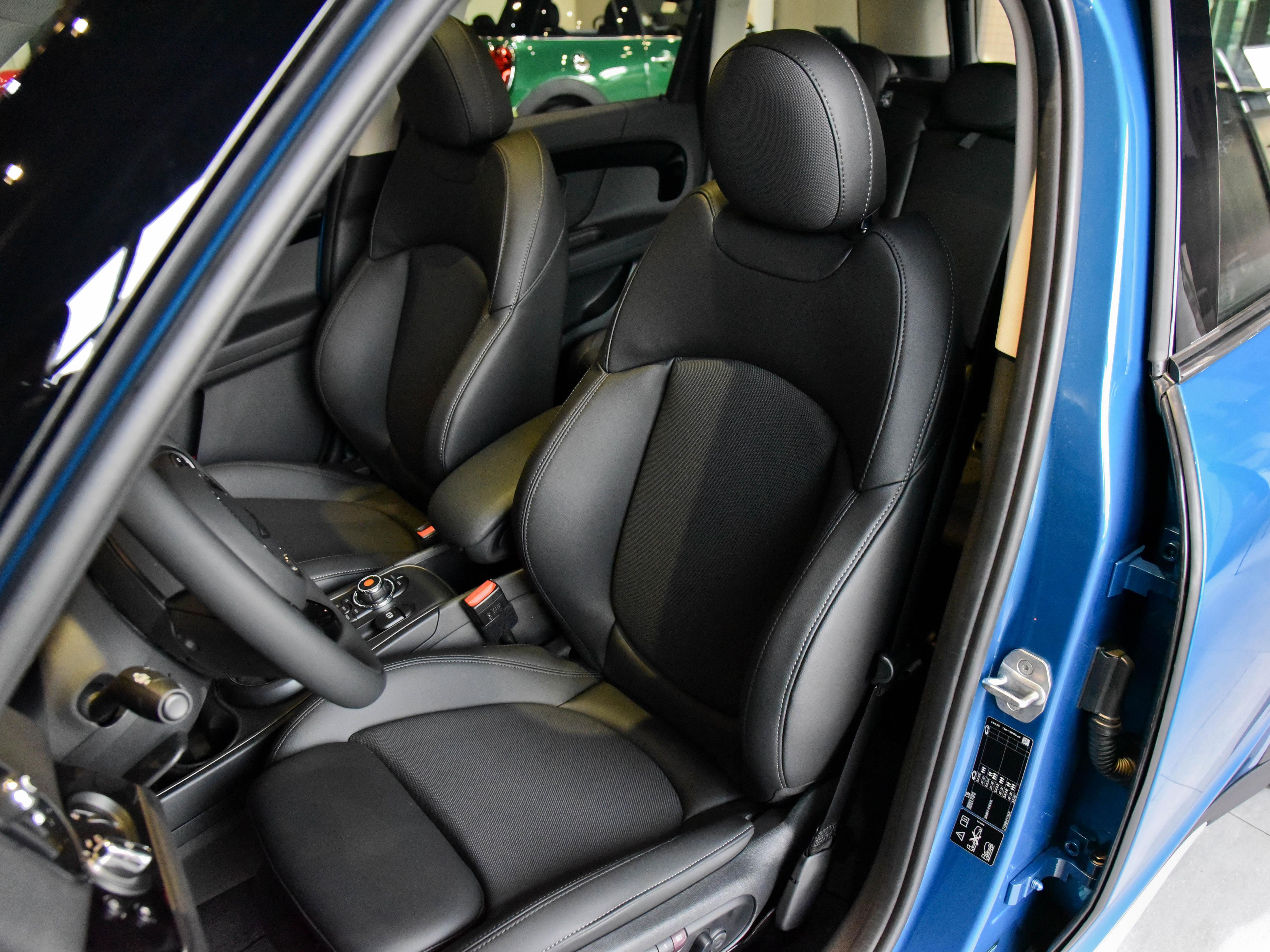 ​1.5T+四驱的进口SUV，5座油耗6.7L，带你看MINI COUNTRYMAN
