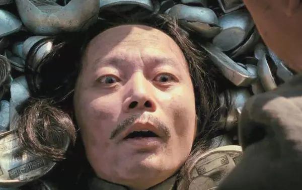 另外一个问题是葛优扮演的汤师爷死前想要告诉张牧之的两件事到底是