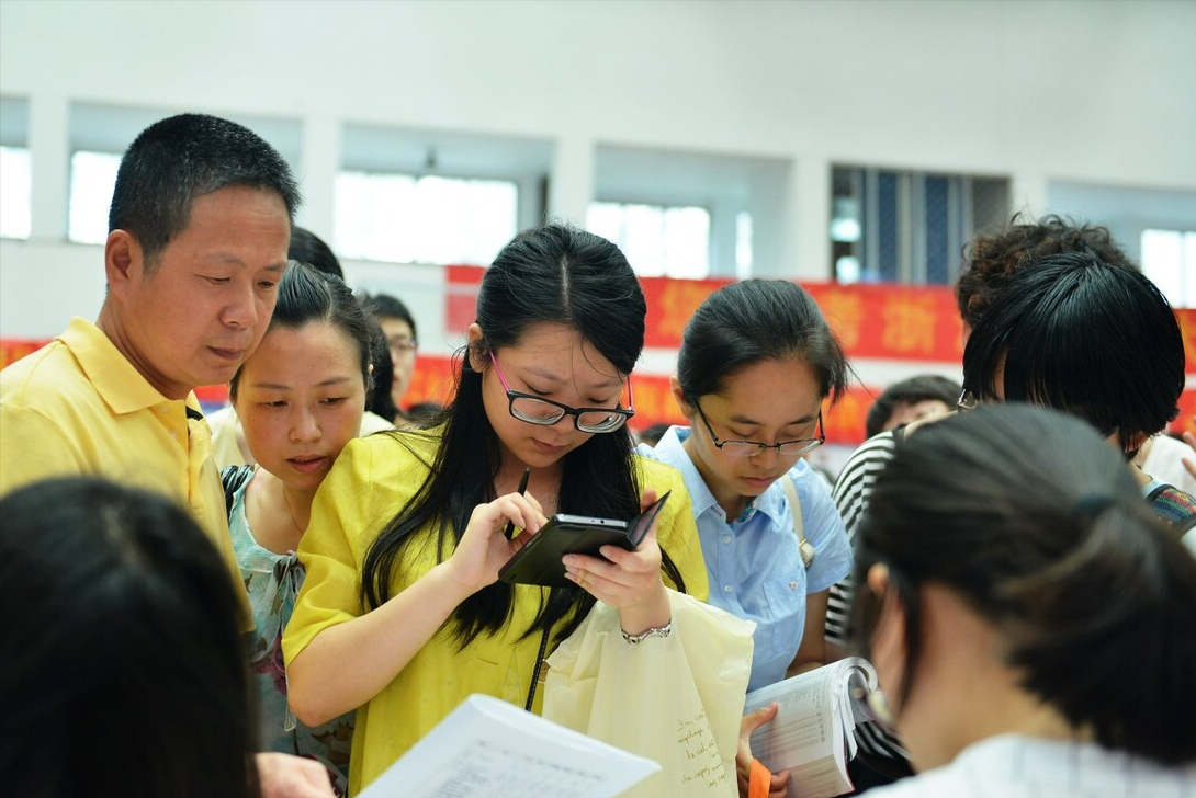 坐落在小县城的985大学，拥有国内领先专业，录取分却常年偏低