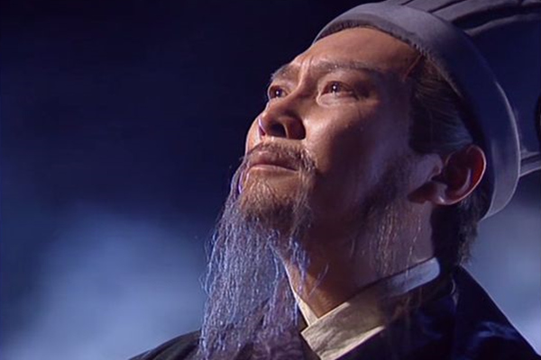 《三国演义》非神话小说,那么,诸葛亮摆七星灯祈寿是怎么回事