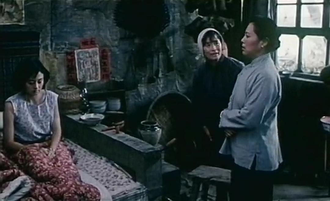 《香魂女》13岁圆房，沦为丈夫的“工具”，无爱婚姻中的人性冷漠