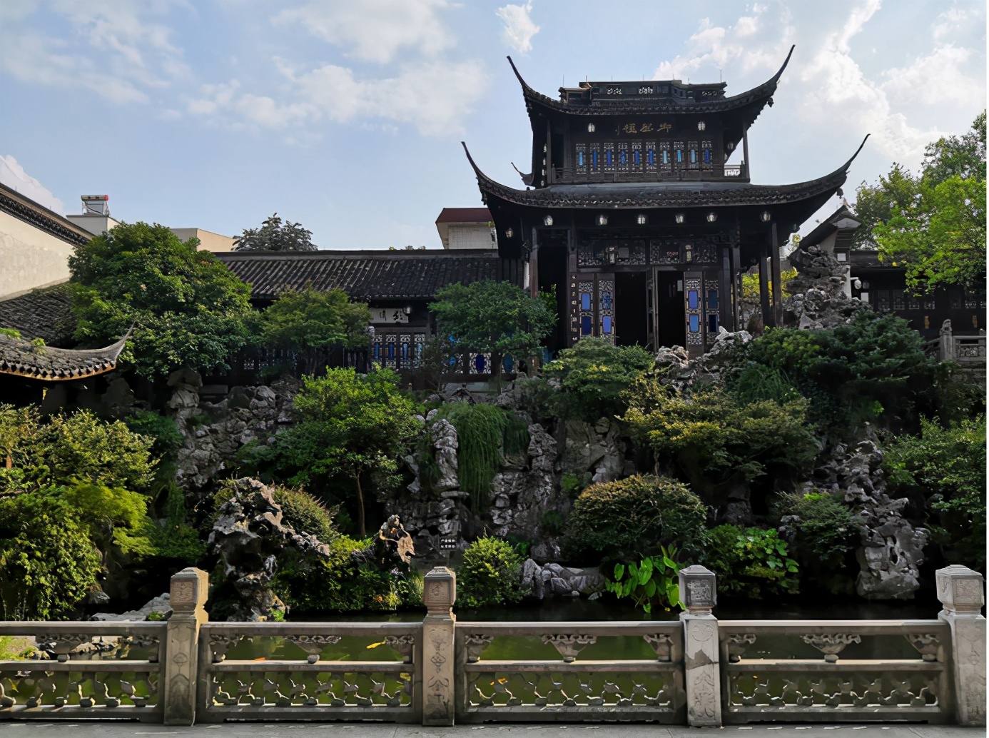 就连乾隆都被徽商的财力给折服过，知道徽商有钱，可到底多有钱？