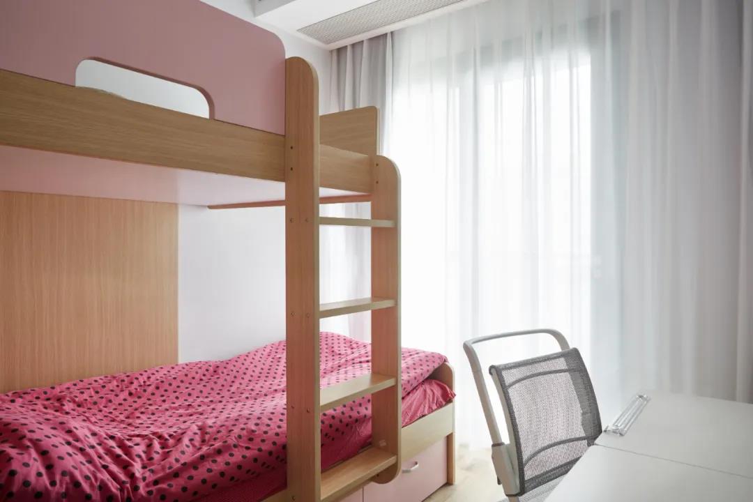 杭州夫妇晒115㎡新家，装修简约，却有藏不住的高级感，值得学习