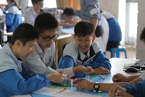 山东双胞胎学霸同时被北大录取，不玩手机不上补习班，爸爸不一般