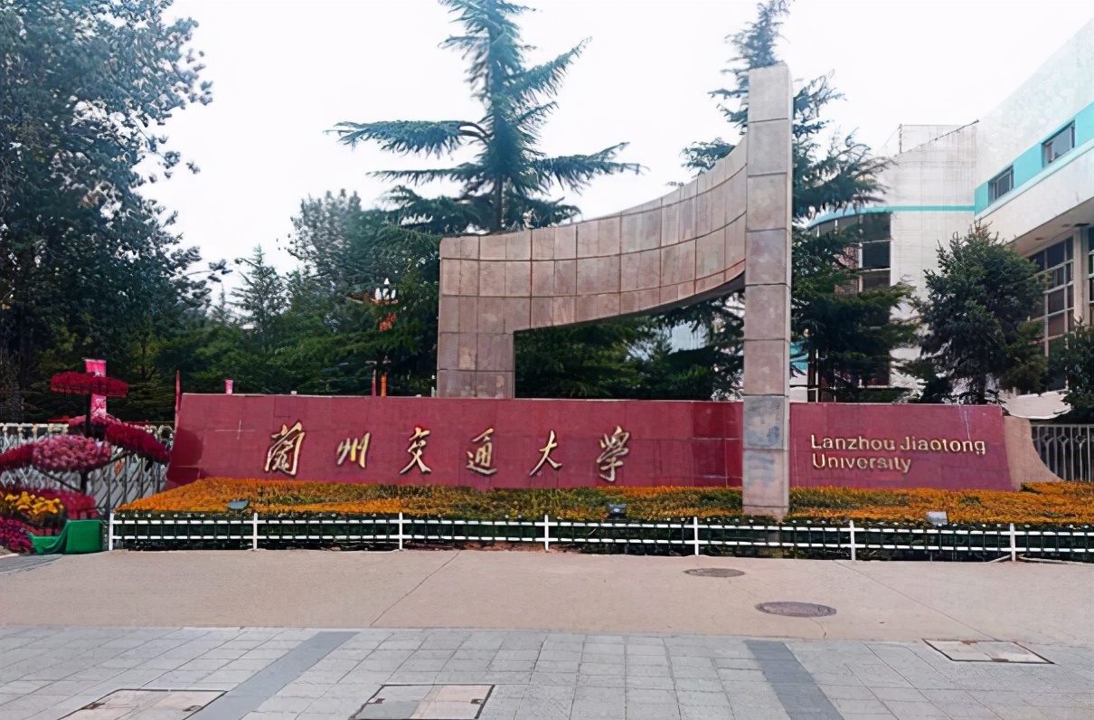 400分就能上的军校，毕业包分配，各大部队抢着要