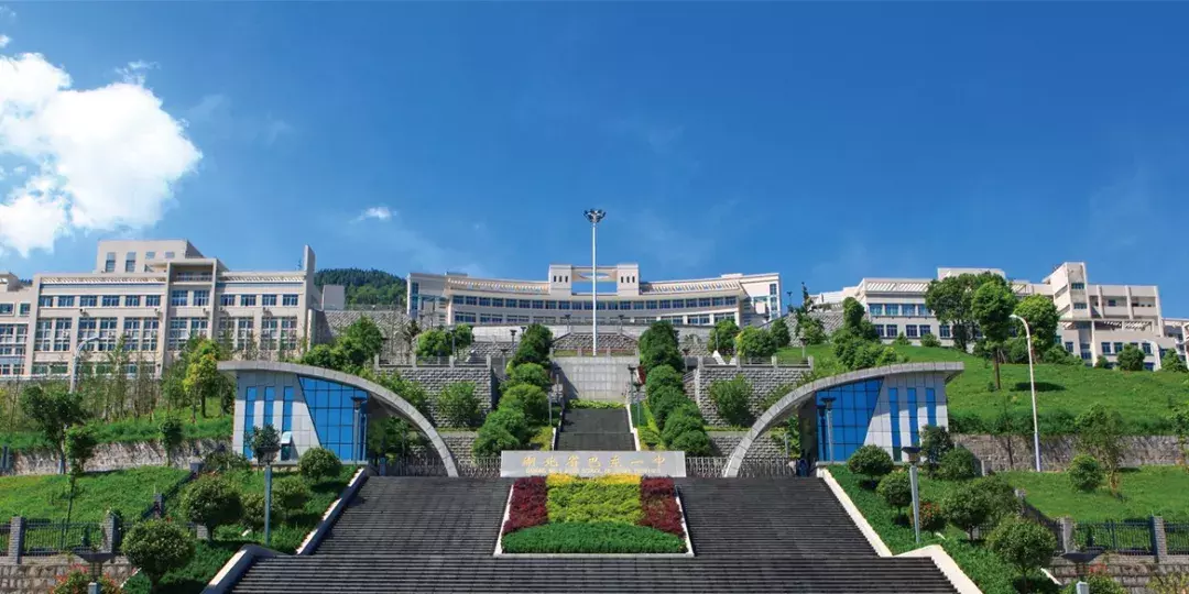 盘点恩施最难进的4所学校，市一中居然都排不上号......