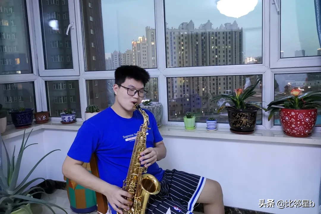 “牛寝”，这个学校的4个帅小伙全部考上研究生