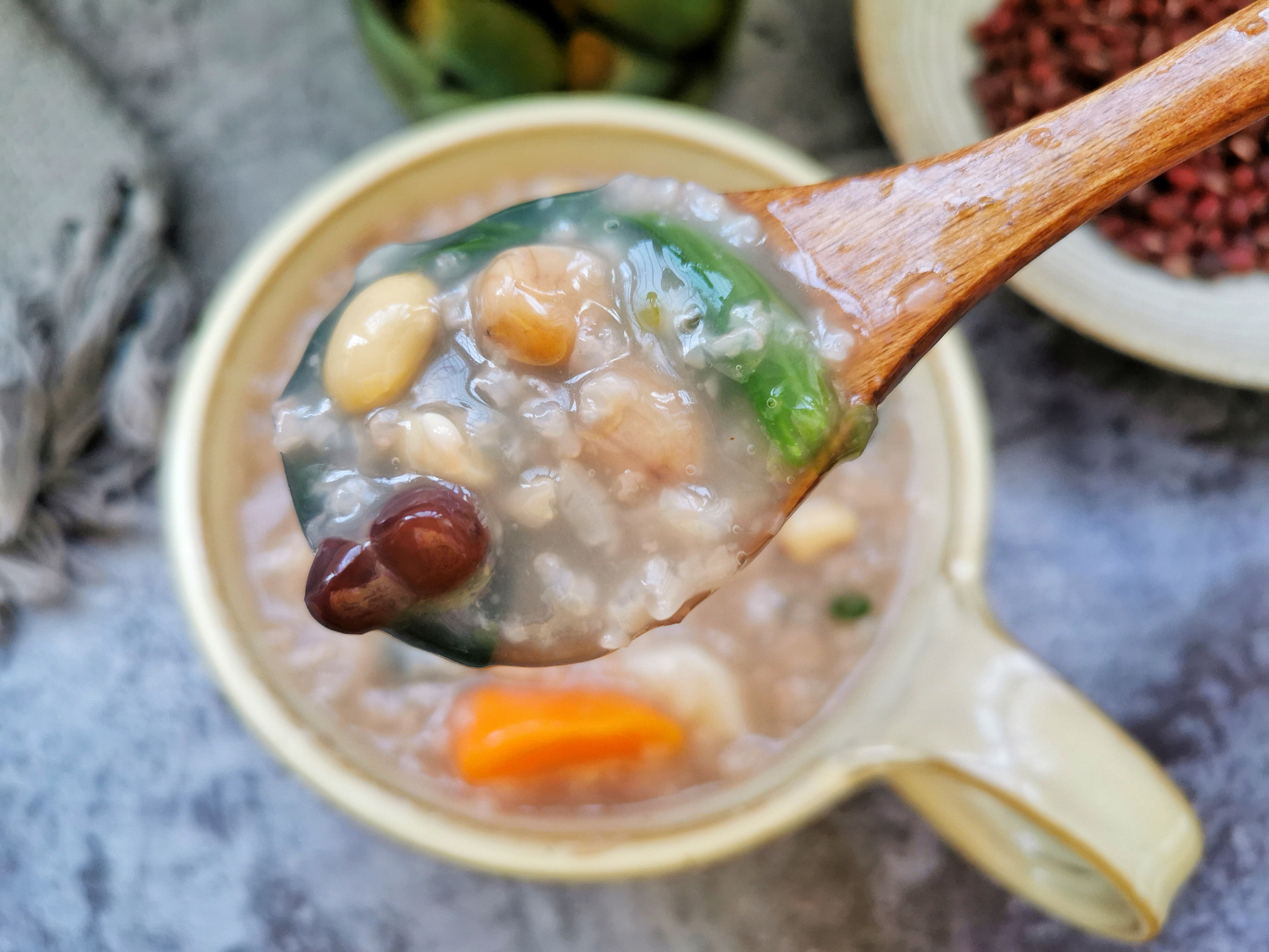 咸味腊八粥的做法大全试试这款特色的咸味八宝粥