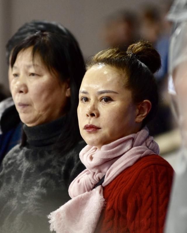 19年前，孙俪资助了“白眼狼”向海清，但她从未想过，会走到今天