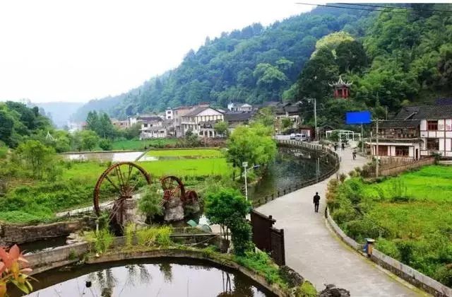 这是贵州村庄？感觉像欧洲童话小镇！春节自驾游就去这里耍！