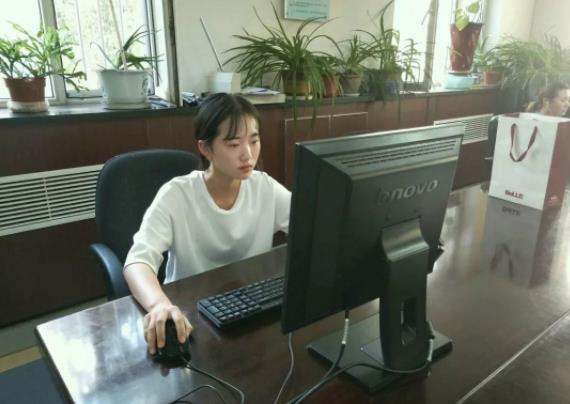 应届毕业生辞职信火了，离职原因简单直白，说出了打工人的心声