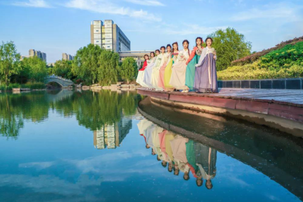 江苏考生走运了！两所学院喜迎更名，升级成为大学，扩大招生规模