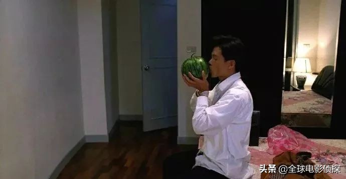 五个爱情赔率，请在夜晚躲在邻居