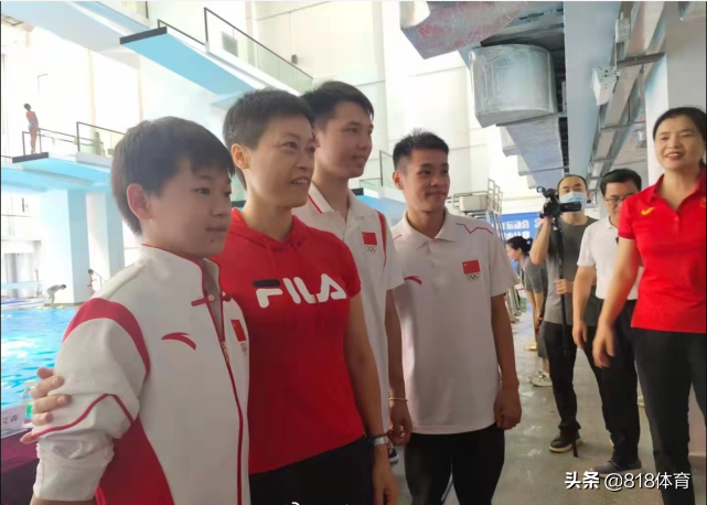 陈艾森：全红婵在队里古灵精怪 但在生人面前还是怕生有点慢热