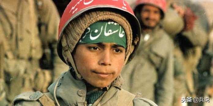 伊朗战争(残酷两伊战争：伊朗组建“童子军”踩雷，称“必要牺牲”)
