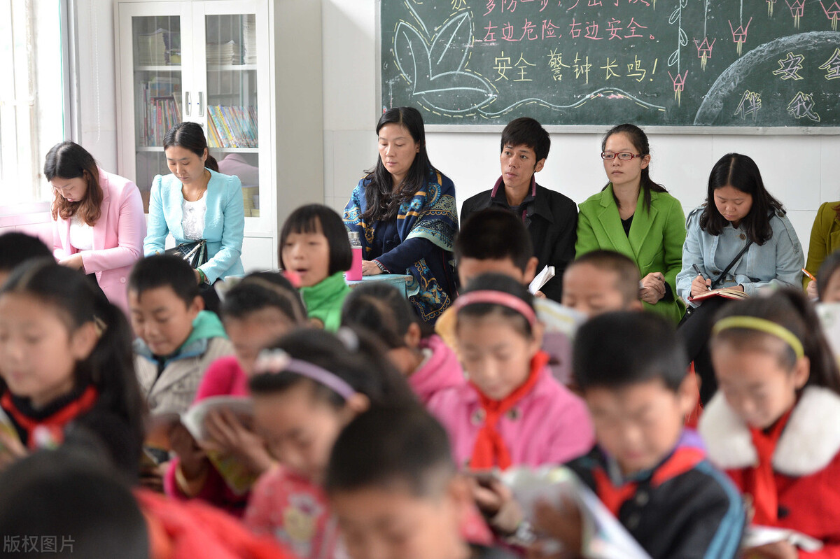 关于甘肃省农村小学英语教师培训需求的调查研究