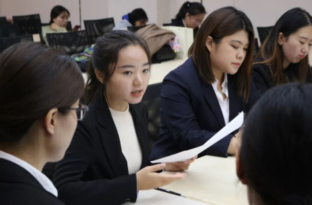 300多分宴请被嘲笑，升学宴是本科生专属？这些专生为其鸣不平