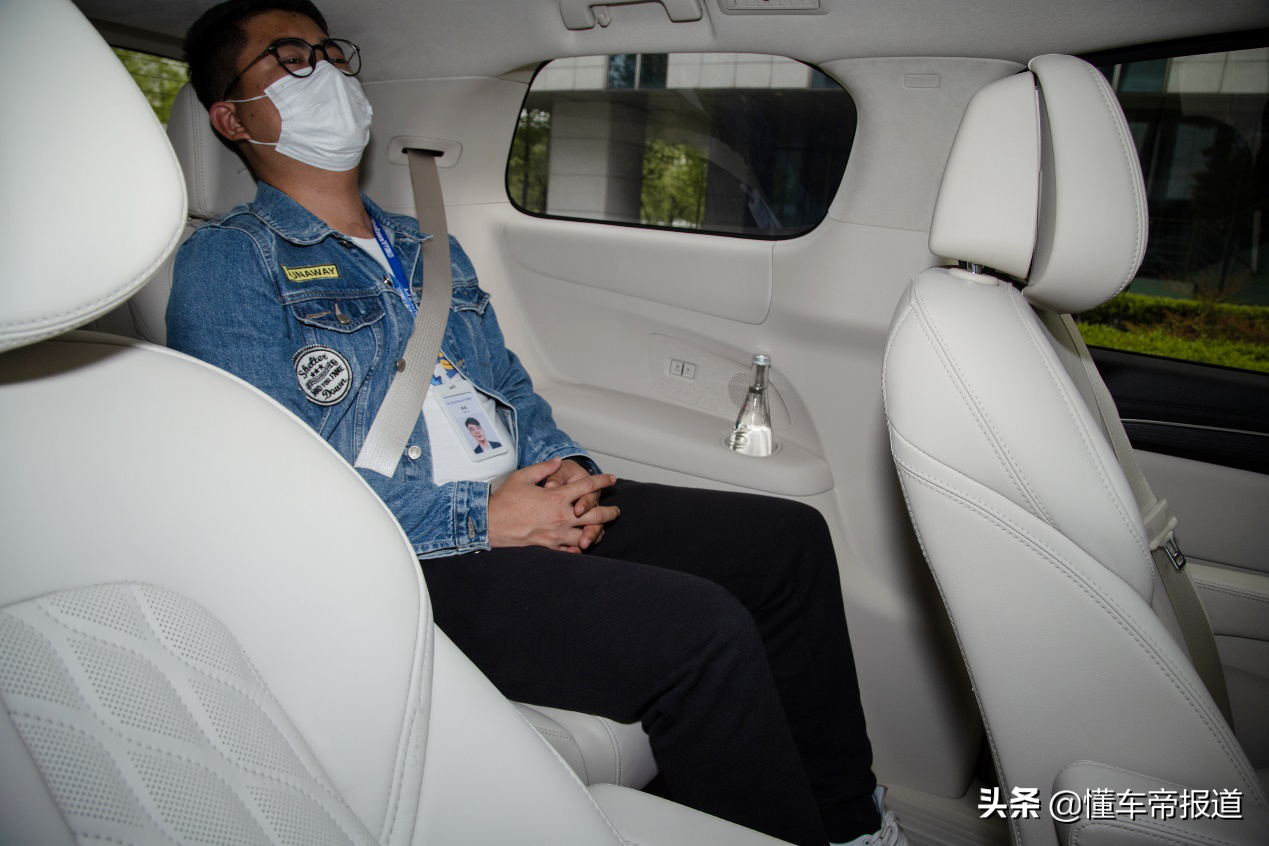 标杆再出旗舰 试驾别克GL8 Avenir艾维亚六座版