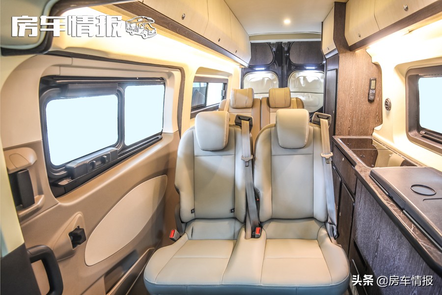 这是房车？这款自动挡“新全顺”售价30万，6乘4卧厨卫齐全！