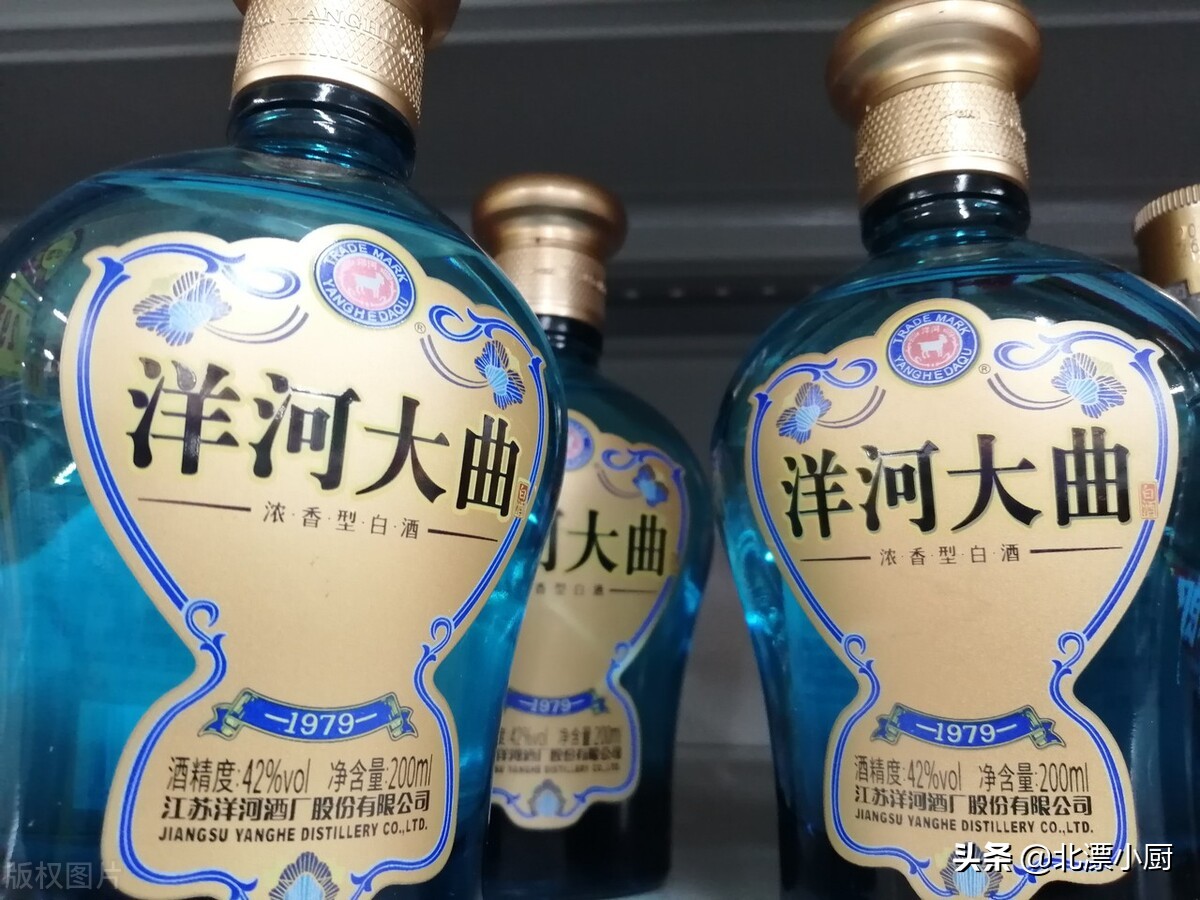 全国哪里产的白酒最好喝？中国十大白酒排行榜，看看你喝过几种？