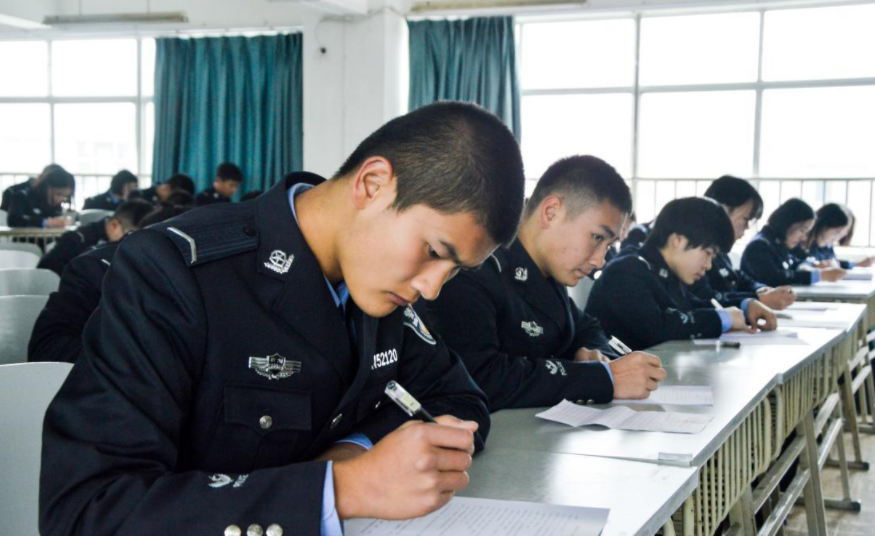 高考生特大好消息，这所“警校”今年大规模扩招，学生可多留意