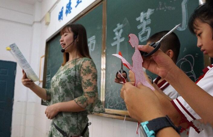 70多名公立教师辞职，离职原因很现实，“铁饭碗”已经不香了