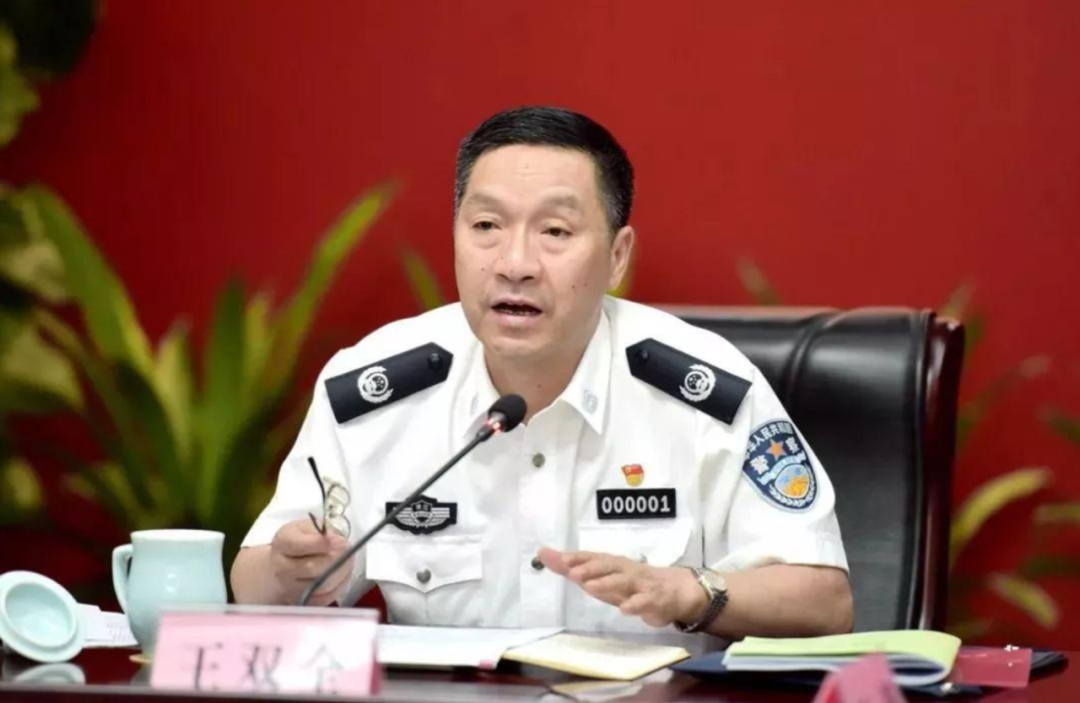 “老政法”跨省调任新疆纪委书记，前任已任中央巡视组组长