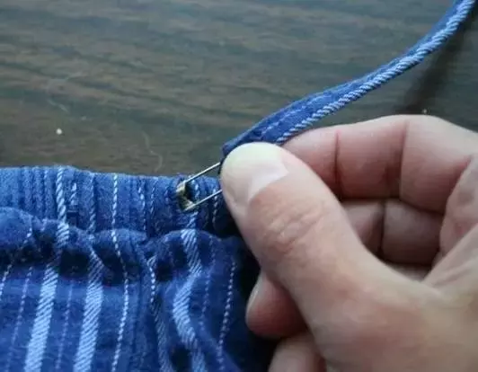 拉链拉不上，衣服起球，裤子不合身……教你一招快速解决