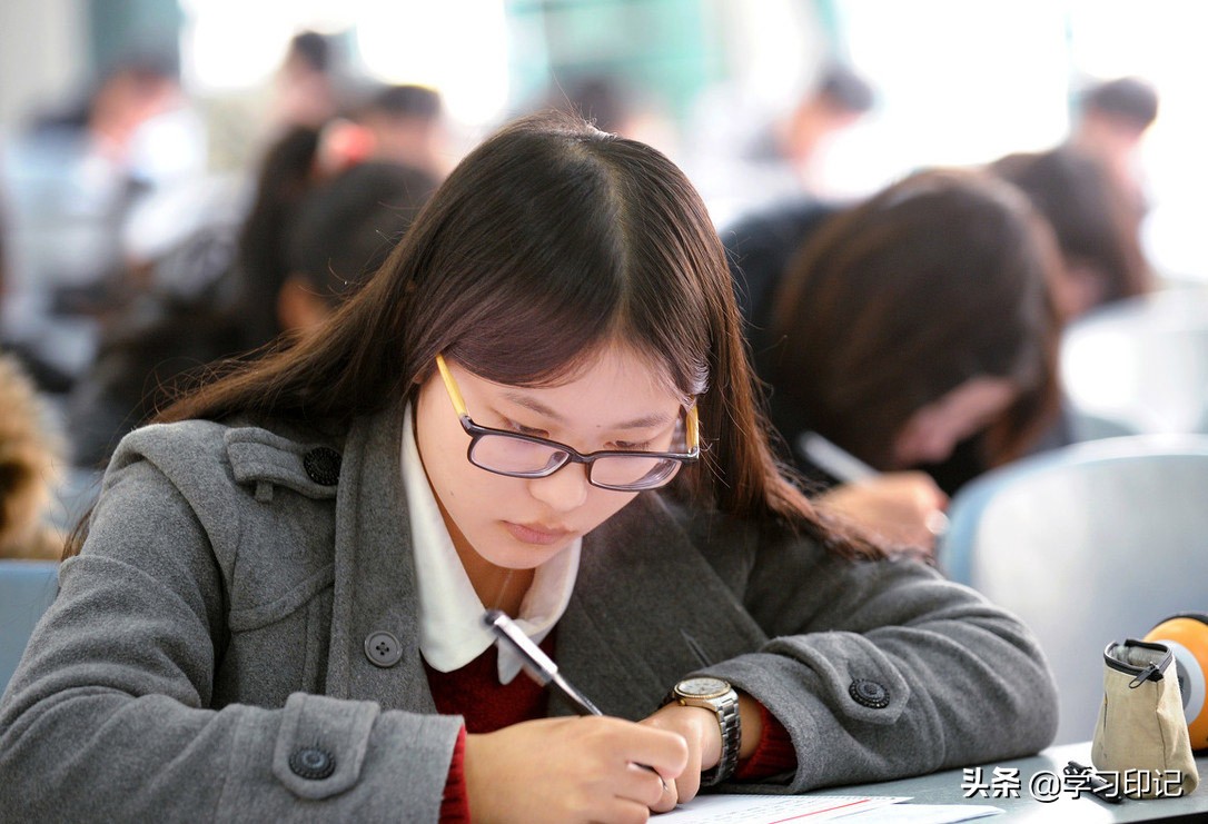 大学生“入党”需要具备哪些条件？从大一开始这样做，更容易成功