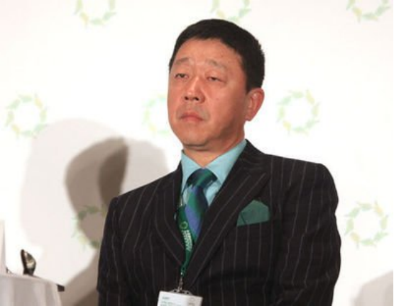 山东青岛富豪榜大洗牌，首富宝座易主，榜首身价一年暴涨300亿