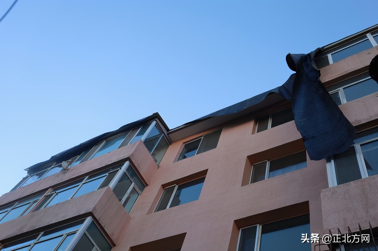 ​网友实名举报 呼和浩特六中多名教师体罚学生。
