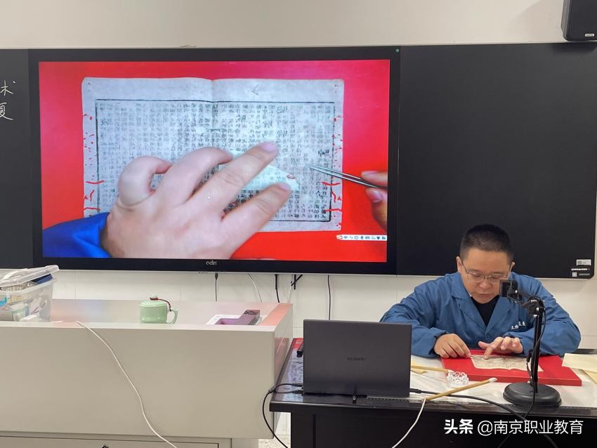 南京市莫愁中等专业学校完成参评第九届“建邺区优秀青年教师”教师的课堂教学考核工作