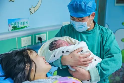 中国男人有多想生儿子？网友：孩子出生后，我的女儿奴人设翻了