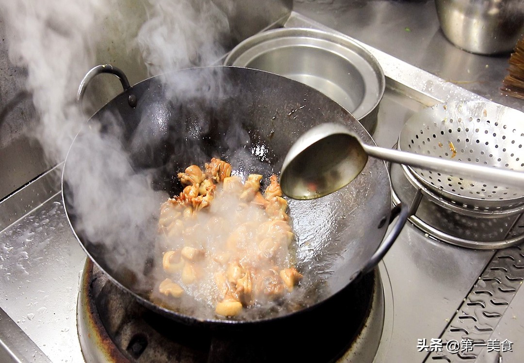 啤酒鸭怎么做好吃（鸭肉不腥不柴这才是啤酒鸭的正宗做法）