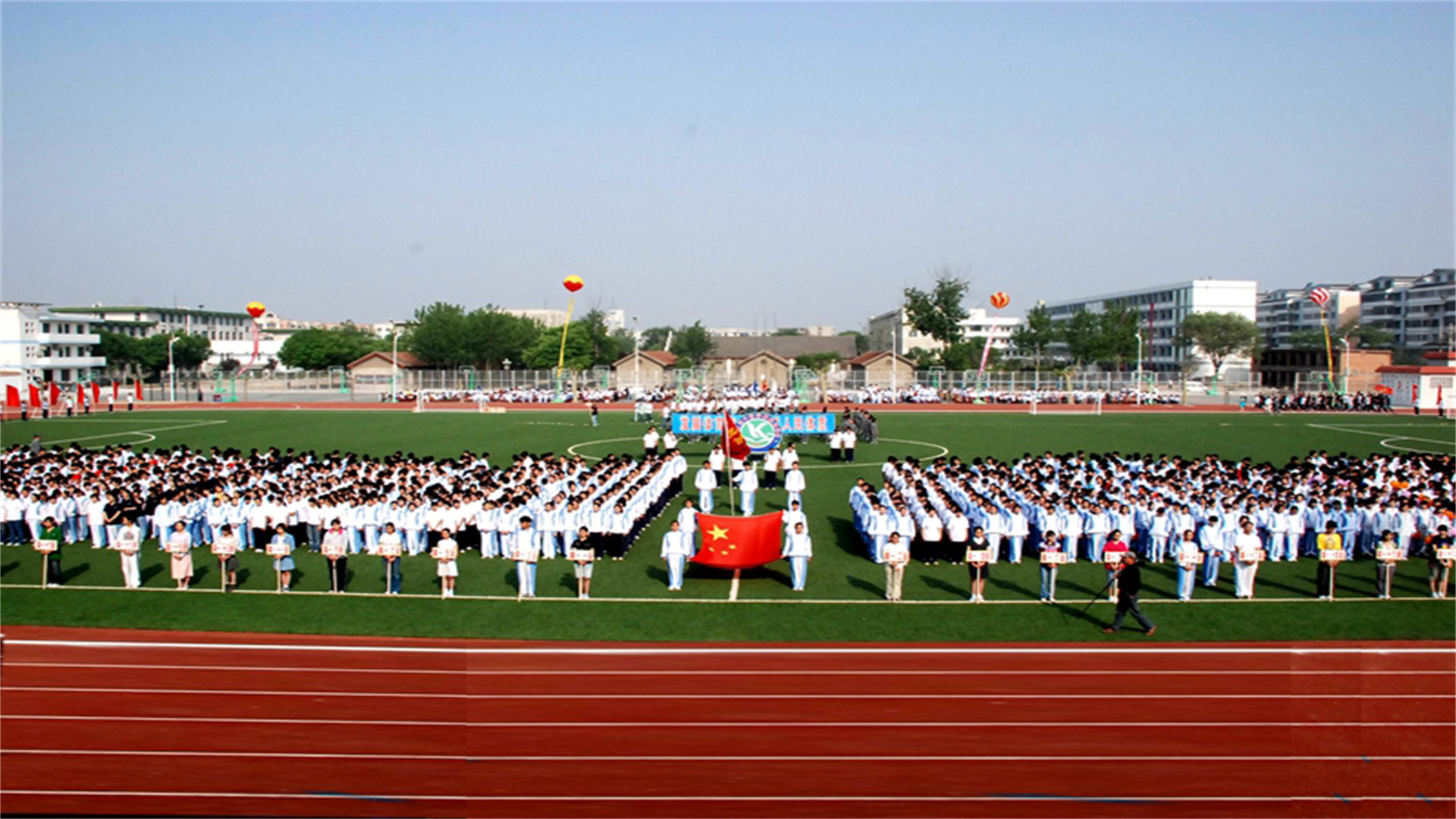 河南省“排行前3”的高中，本科率近百，高产状元，学生“圣地”