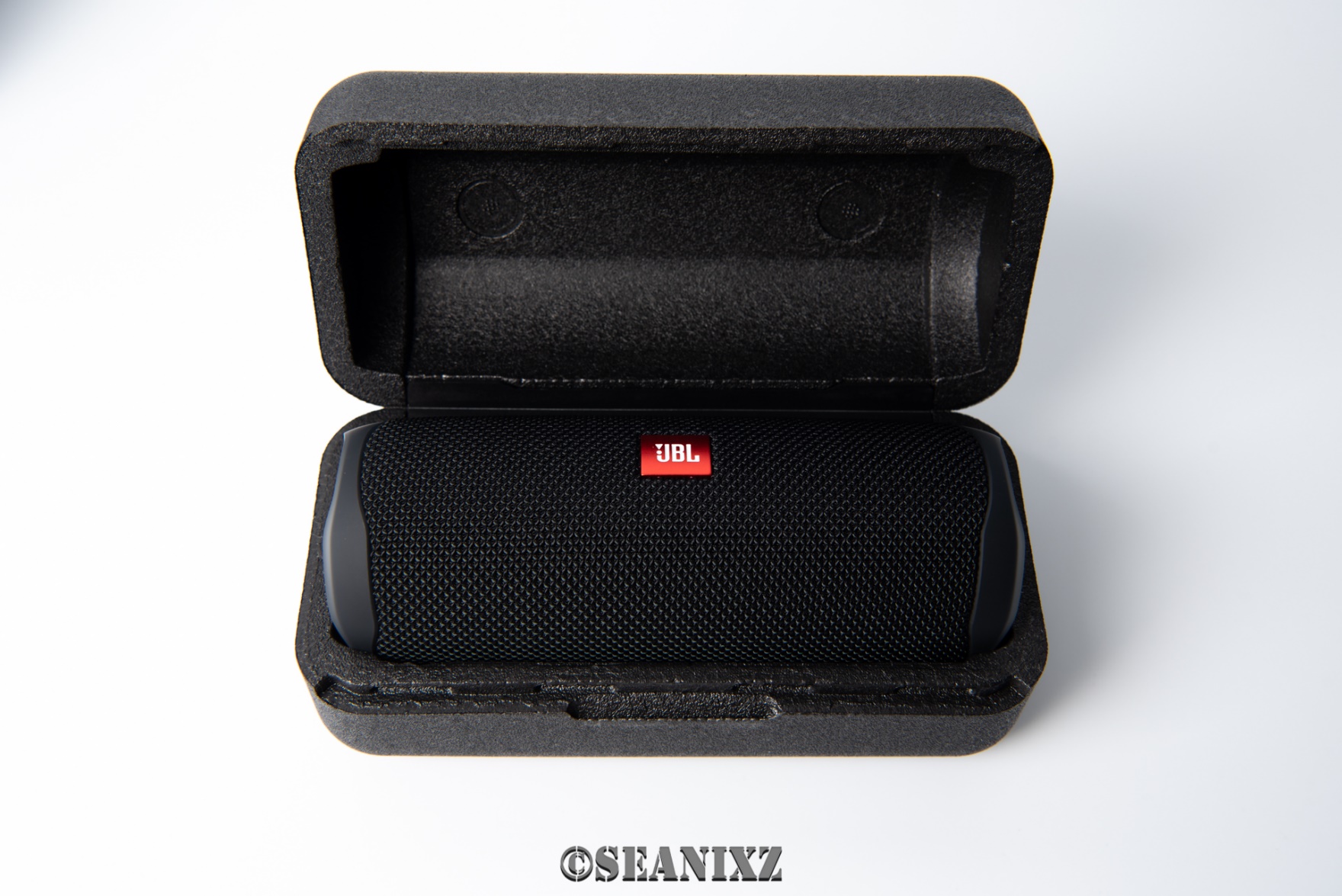 JBL FLIP5 音乐万花筒五代 蓝牙音箱 使用评测