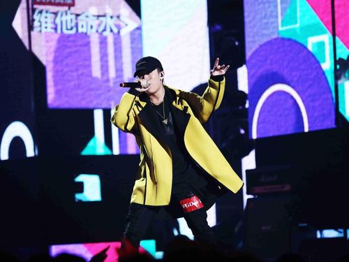 说唱歌手纷纷塌房，《中国有嘻哈》变成“渣男大本营”