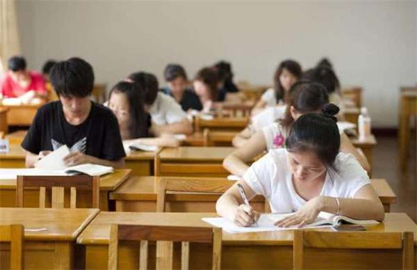 考研出新“门槛”，四六级成“拦路虎”，一类学生或无缘考试