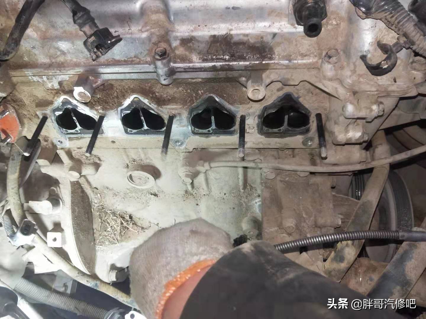 发动机怠速抖动，所有项目都检查了，原来是气门塌陷引起的