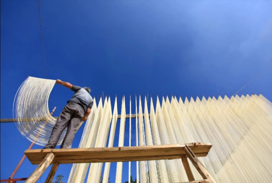 世上有种美,叫晒挂面