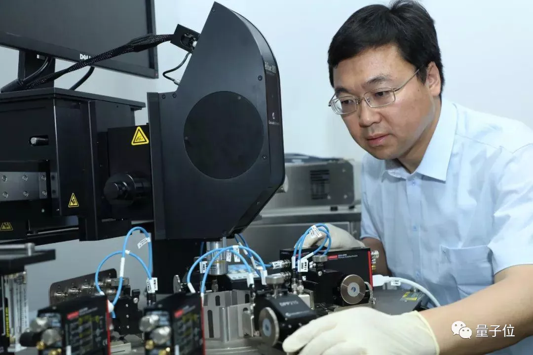 刚刚，清华集成电路学院成立！校友占比半导体产业半壁江山