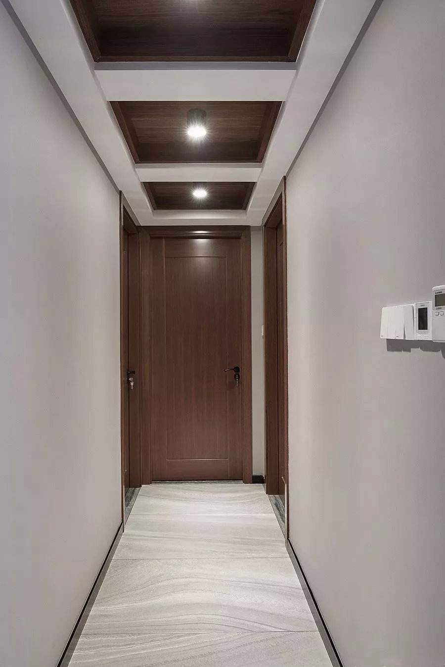 房间中间有横梁如何装修？六种遮盖方式，让横梁不再碍眼