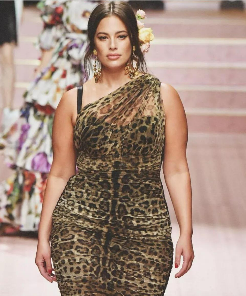 美国大码超模,170斤的她,虽然胖,但她依旧很美,魅力依旧很好