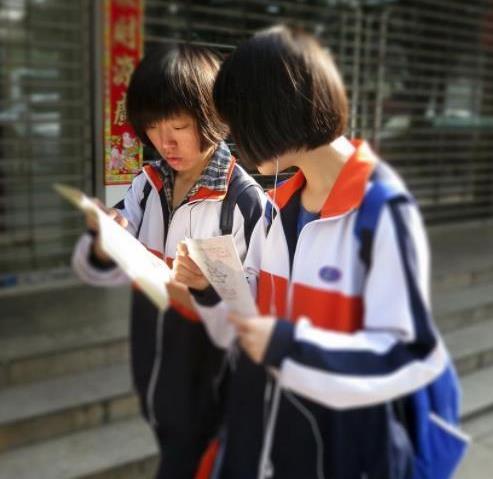 高中生该住校还是走读？学生毕业后才明白，其中的差距不是一般大