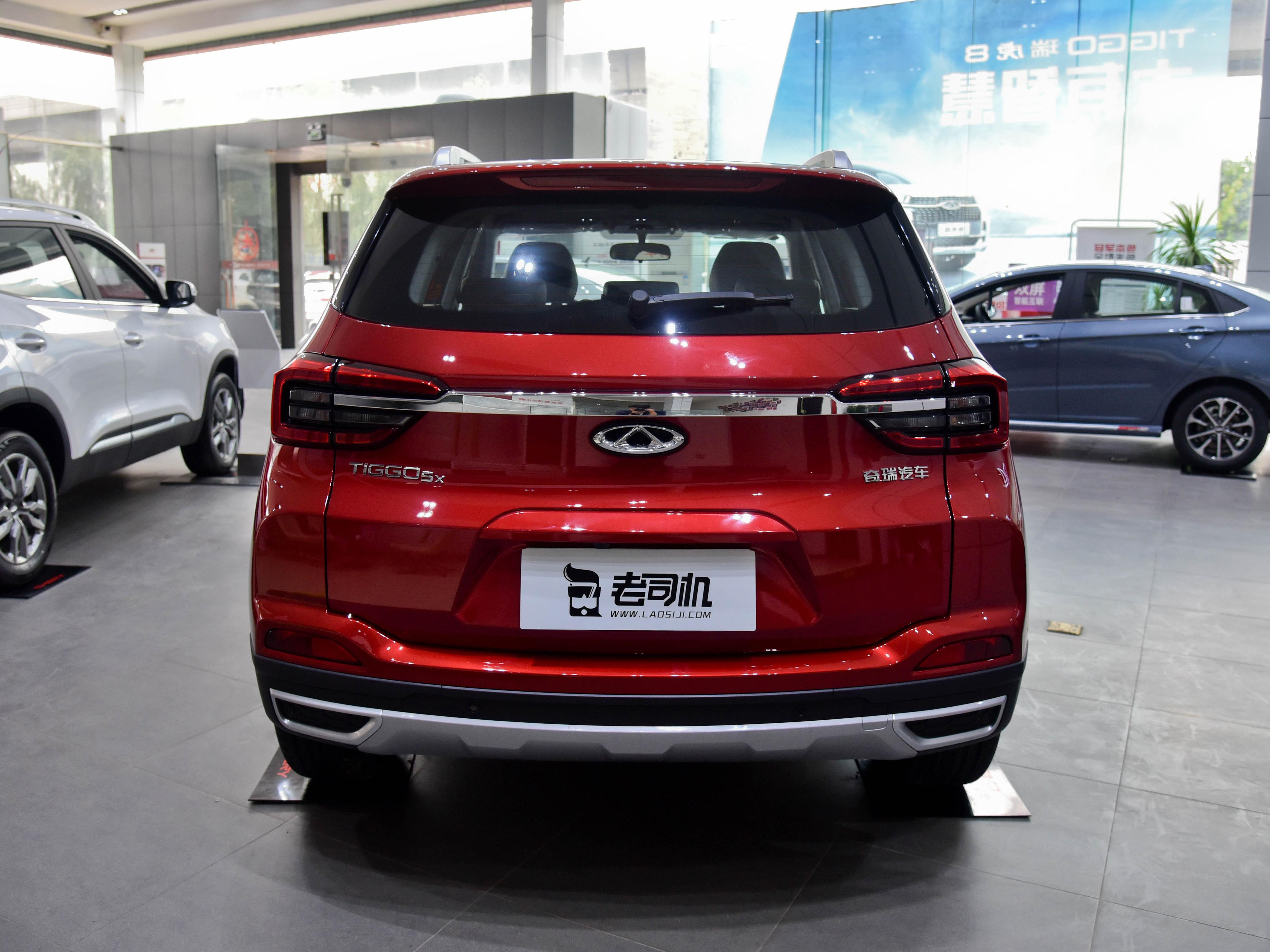 低价位高颜值的国产suv,大空间低油耗,实拍奇瑞瑞虎5x