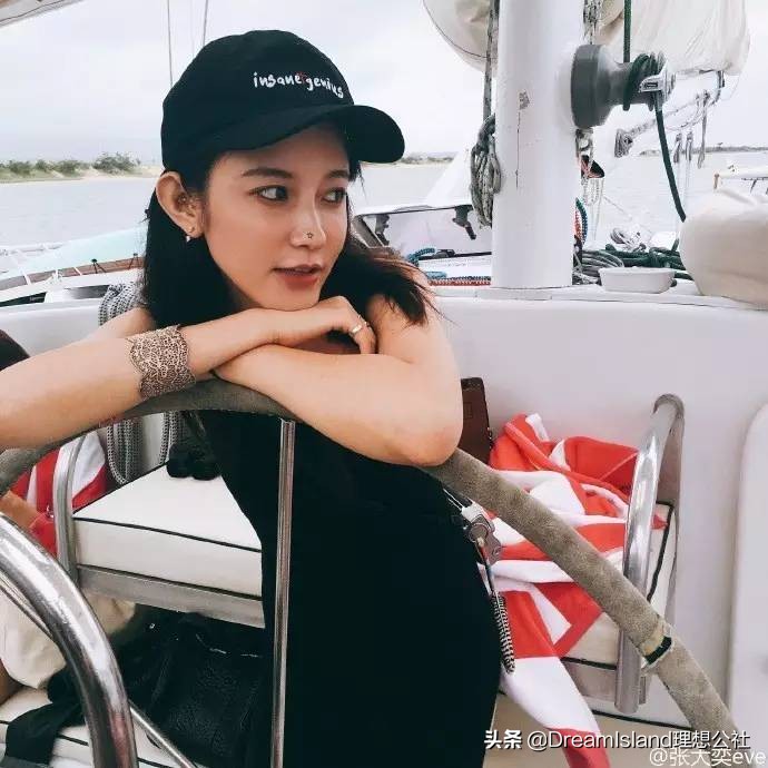 淘宝第一网红张大奕，为什么她店里的衣服这么好卖？