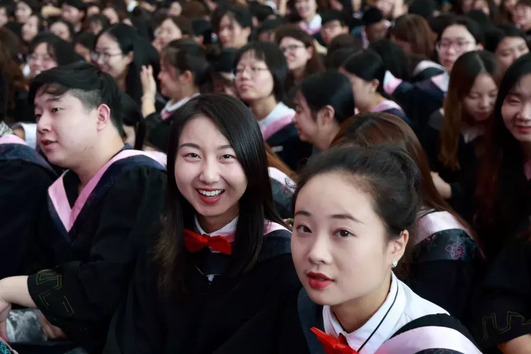 川大锦江学院毕业典礼：最真挚 最不舍 最温馨